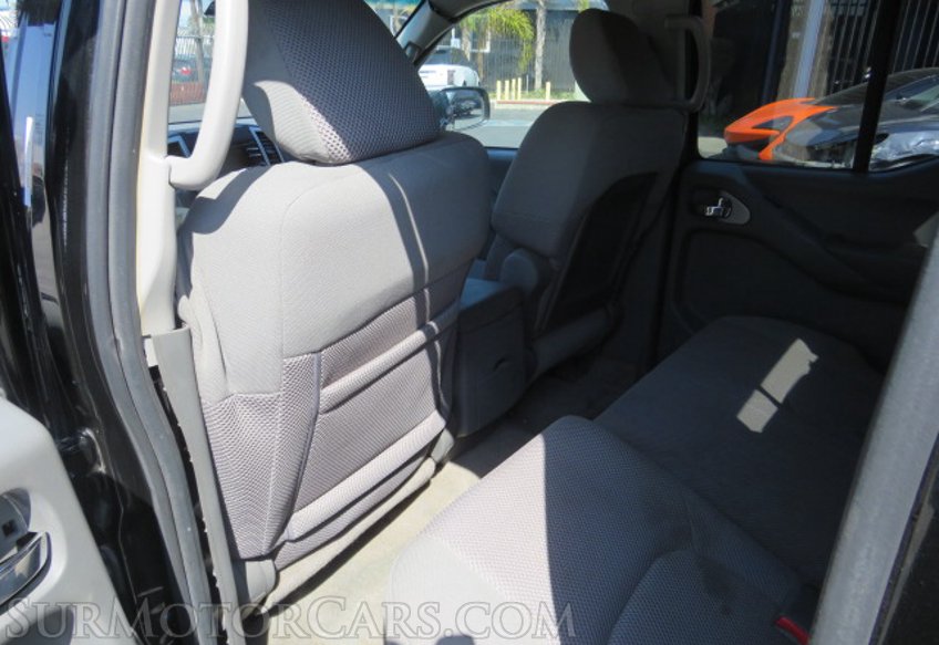 2014 Nissan Frontier - Image 30