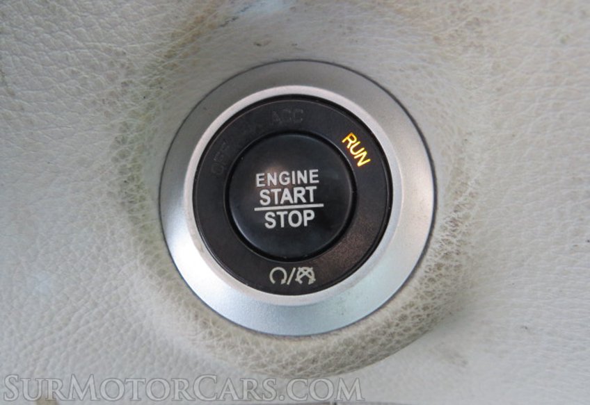 2017 Chrysler Pacifica - Image 42