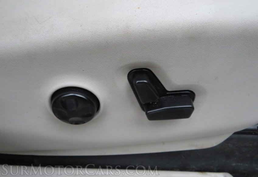 2017 Chrysler Pacifica - Image 52