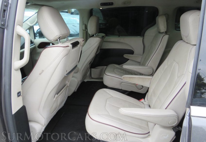 2017 Chrysler Pacifica - Image 27