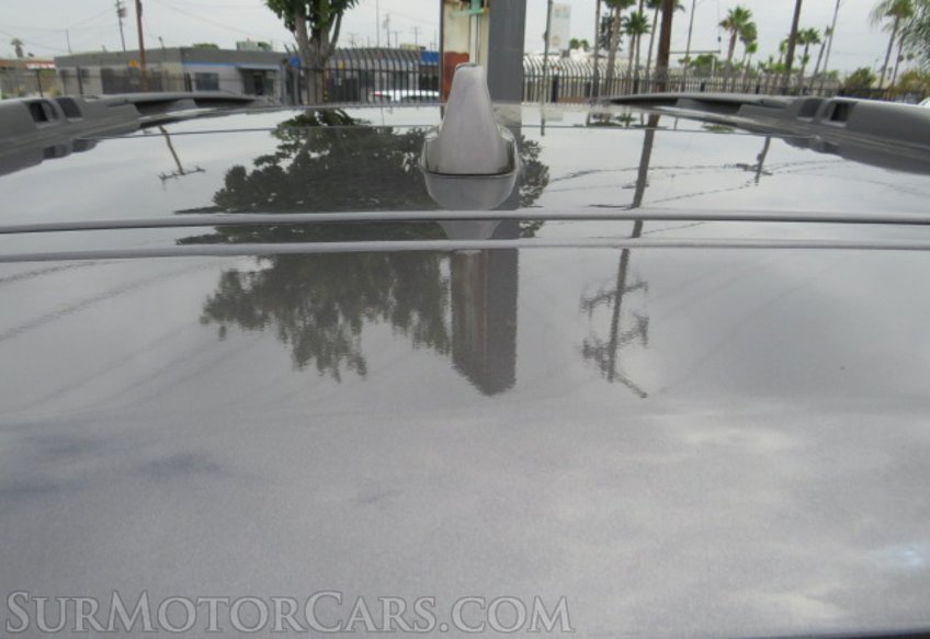 2017 Chrysler Pacifica - Image 16