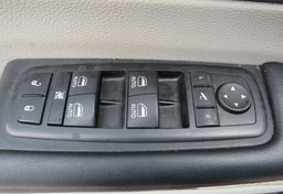 2017 Chrysler Pacifica - Image 51