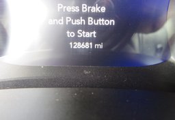 2017 Chrysler Pacifica - Image 41