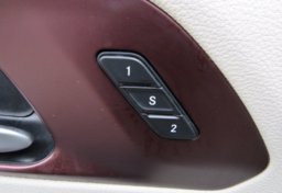 2017 Chrysler Pacifica - Image 50