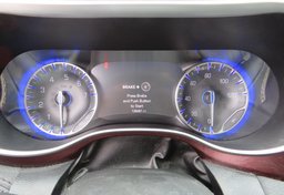 2017 Chrysler Pacifica - Image 40