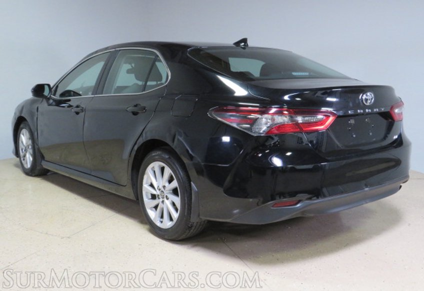 2023 Toyota Camry - Image 9