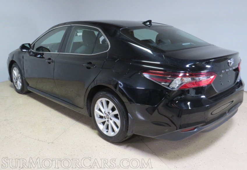 2023 Toyota Camry - Image 7