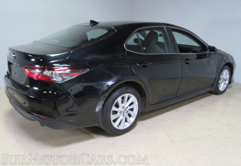 2023 Toyota Camry - Image 8