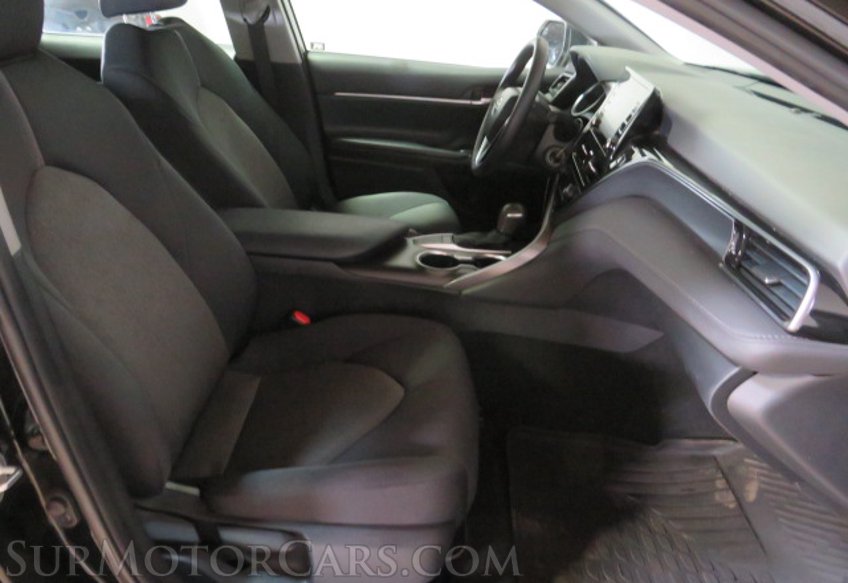 2023 Toyota Camry - Image 23