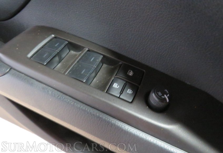 2023 Toyota Camry - Image 32