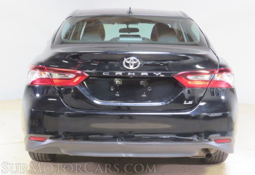 2023 Toyota Camry - Image 12