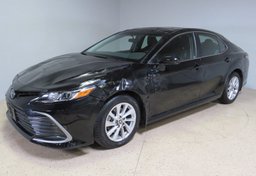 2023 Toyota Camry - Image 2