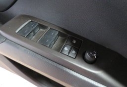 2023 Toyota Camry - Image 32