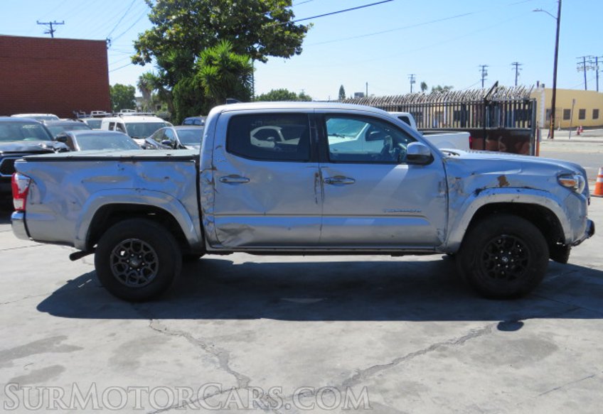 2017 Toyota Tacoma - Image 6