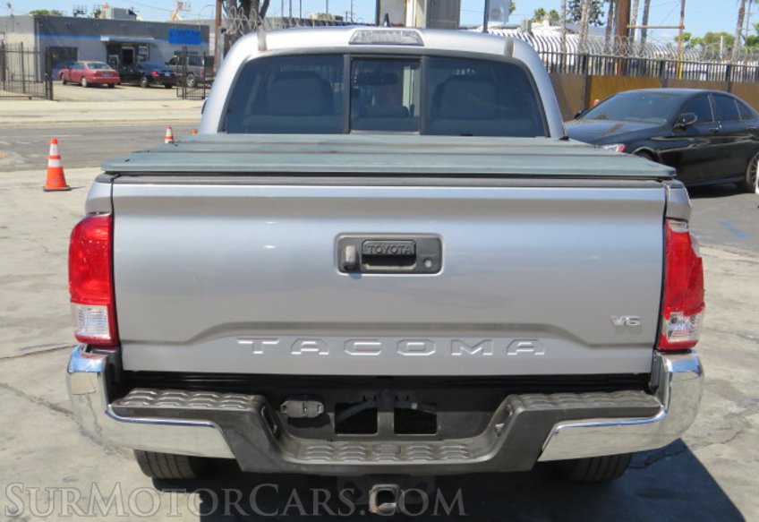 2017 Toyota Tacoma - Image 12