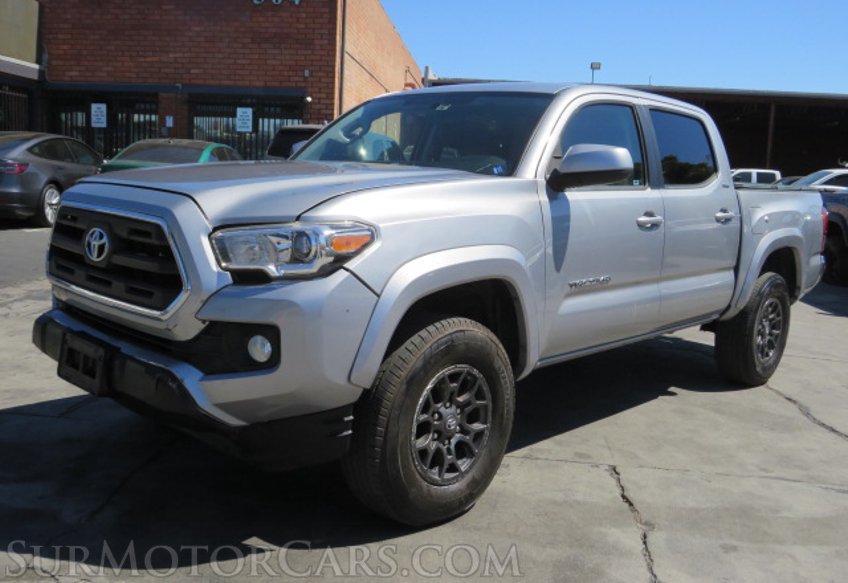 2017 Toyota Tacoma - Image 3