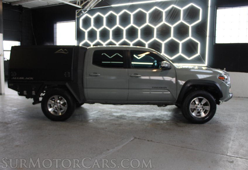 2022 Toyota Tacoma TRD Off Road - Image 12