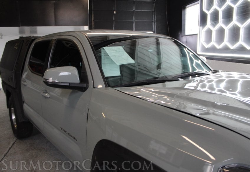 2022 Toyota Tacoma TRD Off Road - Image 17