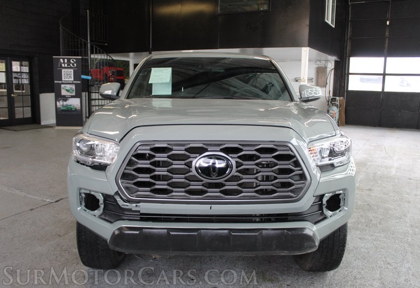 2022 Toyota Tacoma TRD Off Road - Image 13