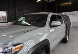 2022 Toyota Tacoma TRD Off Road - Image 15