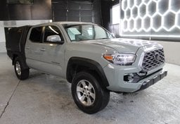 2022 Toyota Tacoma TRD Off Road - Image 5