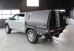 2022 Toyota Tacoma TRD Off Road - Image 9