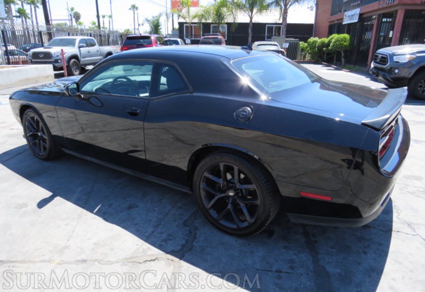 2020 Dodge Challenger - Image 5
