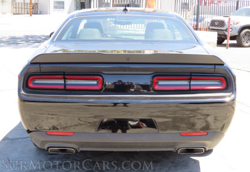 2020 Dodge Challenger - Image 10