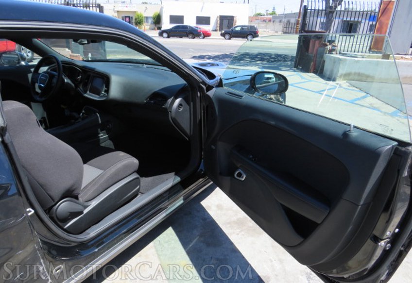 2020 Dodge Challenger - Image 21