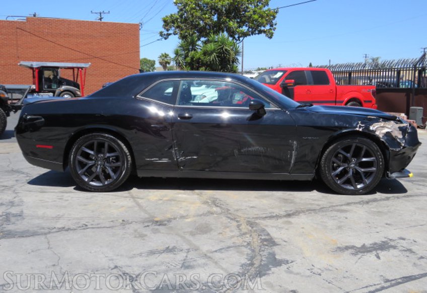 2020 Dodge Challenger - Image 12