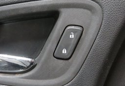 2022 Chevrolet Colorado - Image 40