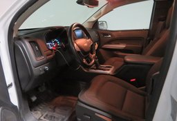 2022 Chevrolet Colorado - Image 24