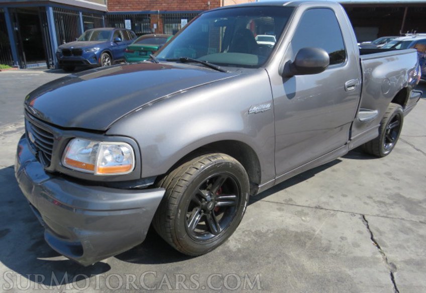 2004 Ford F-150 Lighting - Image 2