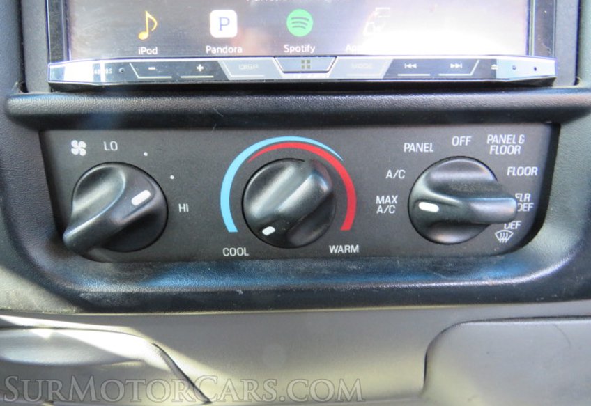 2004 Ford F-150 Lighting - Image 33