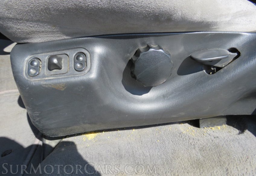 2004 Ford F-150 Lighting - Image 42