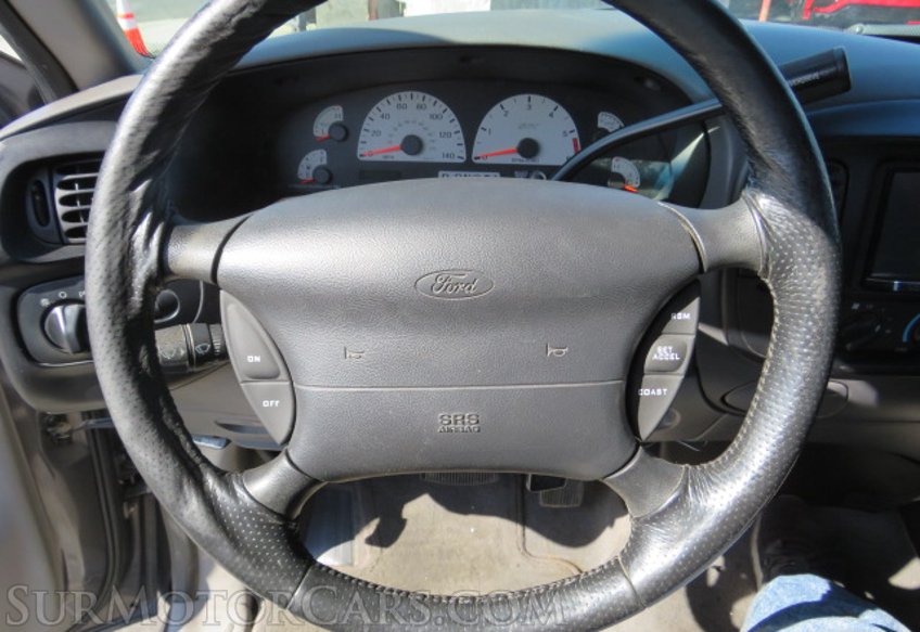 2004 Ford F-150 Lighting - Image 35