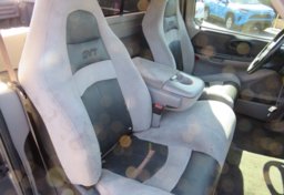 2004 Ford F-150 Lighting - Image 27