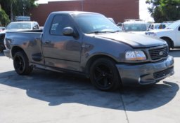2004 Ford F-150 Lighting - Image 3