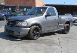 2004 Ford F-150 Lighting - Image 4