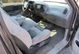 2004 Ford F-150 Lighting - Image 25