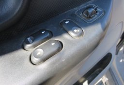 2004 Ford F-150 Lighting - Image 34