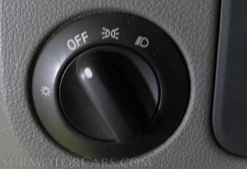 2021 Nissan NV - Image 37