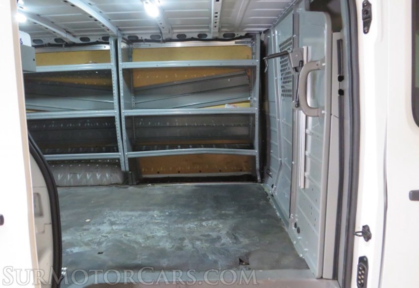 2021 Nissan NV - Image 25