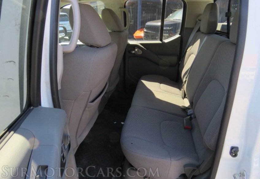 2019 Nissan Frontier - Image 32