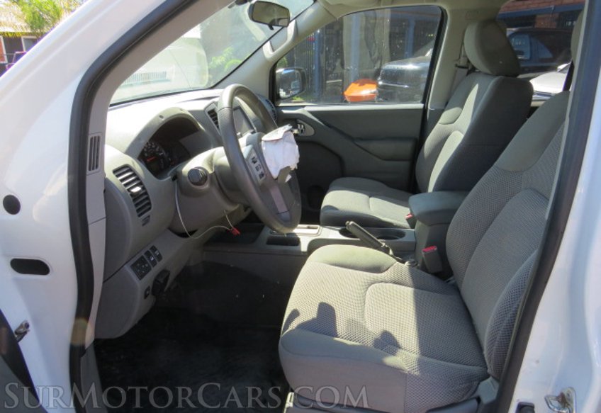 2019 Nissan Frontier - Image 28