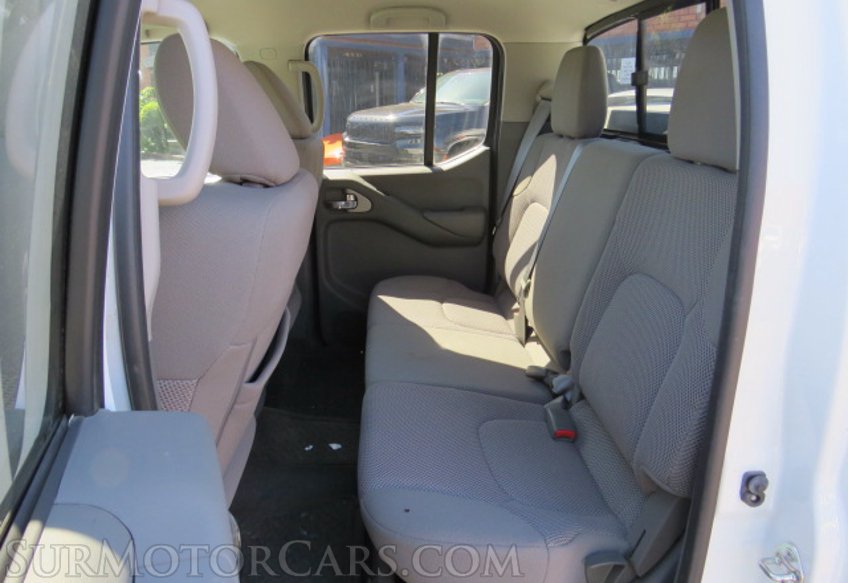 2019 Nissan Frontier - Image 30