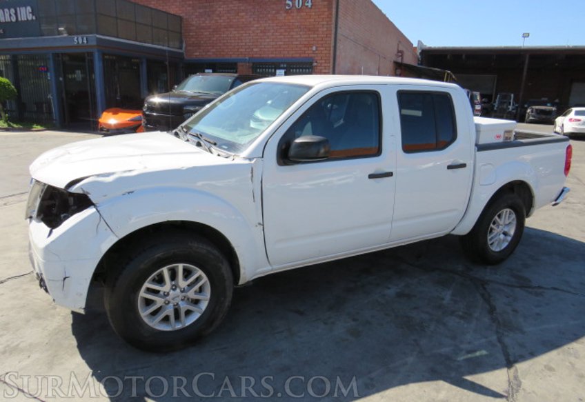 2019 Nissan Frontier - Image 2