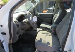 2019 Nissan Frontier - Image 28