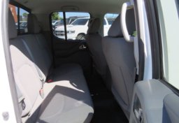 2019 Nissan Frontier - Image 31