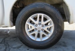 2019 Nissan Frontier - Image 16